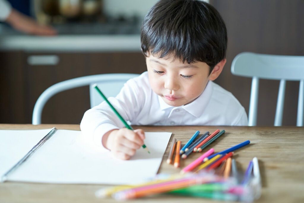 【配置図実例つき】子ども部屋4.5畳は狭い？最適な広さを畳数別で解説